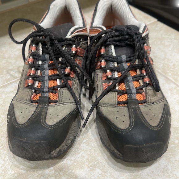 Approach Shoes - Picture 2 of 9